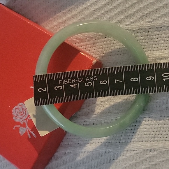 Jade Bangle - Picture 7 of 7